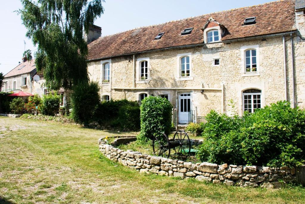 Fresne-la-Mere La Vieille Ferme B&B 외부 사진