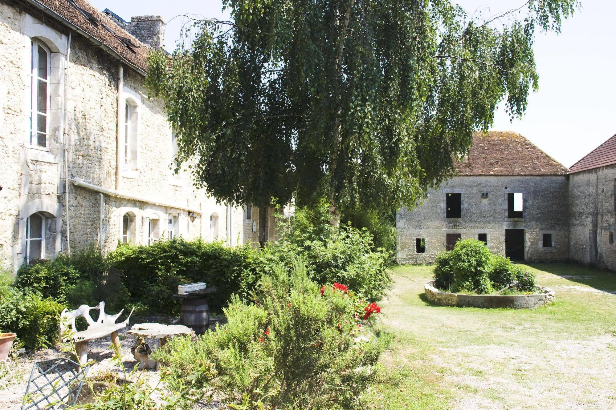 Fresne-la-Mere La Vieille Ferme B&B 외부 사진